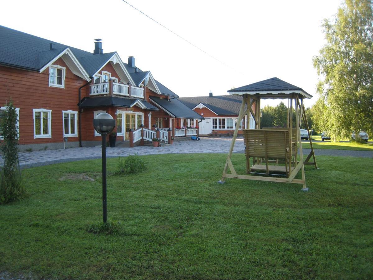 Guest House Haapaniemen Hirsikartano 이살미 외부 사진