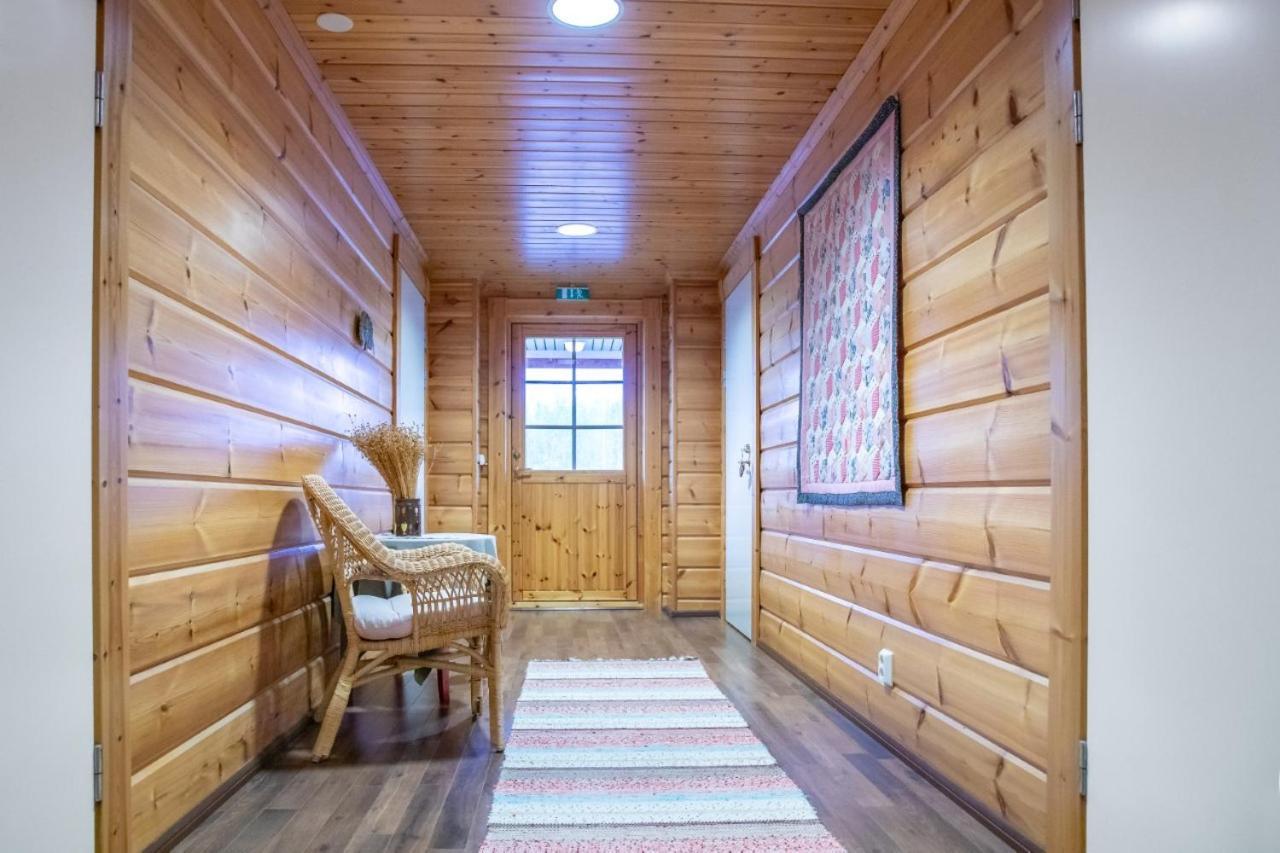 Guest House Haapaniemen Hirsikartano 이살미 외부 사진
