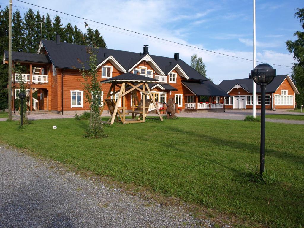 Guest House Haapaniemen Hirsikartano 이살미 외부 사진